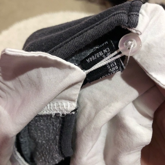 Hello Kitty & Friends X Forever 21 Sweatshirt Preppy Sweatshirt Grey‎ Size small - Picture 5 of 5